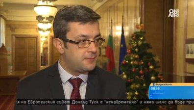 Темата на вота е разтягане на локуми, корупцията не е политическа тема, отбеляза Тома Биков