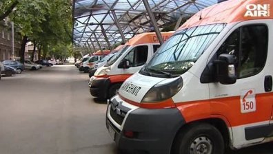 Кола и линейка се сблъскаха в центъра на София