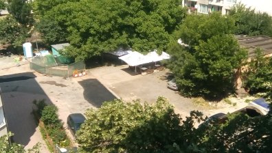 Сигнал от София: Ремонт съкрати местата за паркиране пред блока