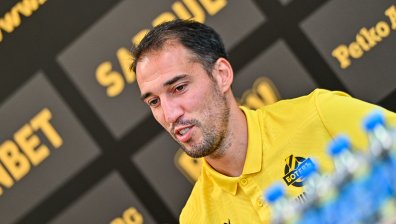 Ивелин Попов изненадващо напусна "Ботев" (Пловдив)