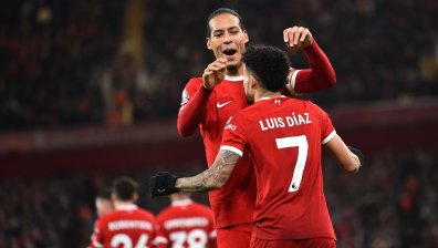 "Ливърпул" с обрат на "Анфийлд" и запази върха във Висшата лига