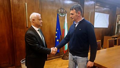 Емил Дечев ще проучва как МВР работи по нападенията над кмета на Бистрица