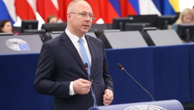 "Възраждане" иска среща с Фон дер Лайен за отлагане на еврото в България