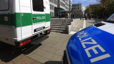 Мъж стреля в университет в Германия, най-малко 10 души са ранени