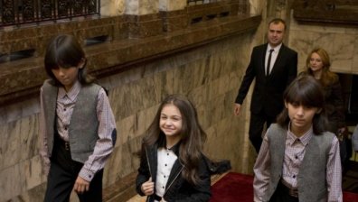 Откраднаха телефон за 1600 лева от Крисия