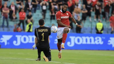 Илич настоява Назон да остане в ЦСКА, голям проблем пред "Левски"