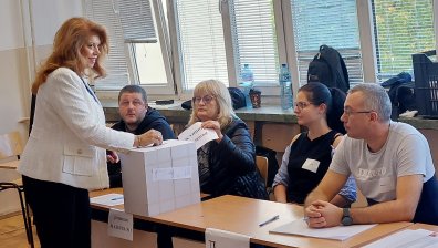 Йотова: Гласувах за държавници, които да преведат страната през кризите