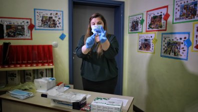 МОН отговаря на въпроси, свързани с тестването на учениците