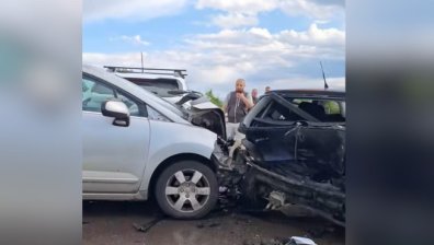 Нова верижна катастрофа на "Хемус", ТИР се е завъртял