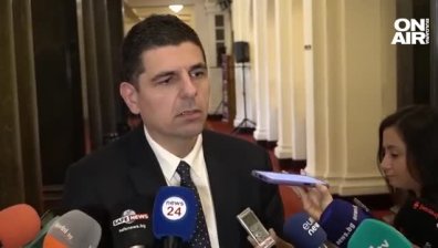 Ивайло Мирчев обоснова предложението да изпратим военна техника на Украйна