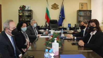 Възобновяват учебните занятия на студентите в болница "Лозенец"