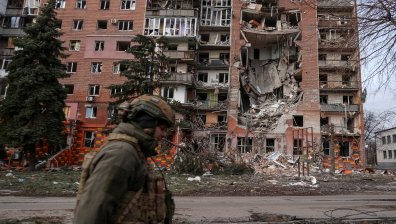 Четирима души са убити при руски удар в Донецка област