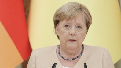 Меркел към Русия: Не използвайте "Северен поток 2" като политическо оръжие