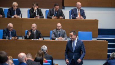 Вот на недоверие на тема "Корупция": МЕЧ, "Възраждане" и "Величие" търсят подкрепа