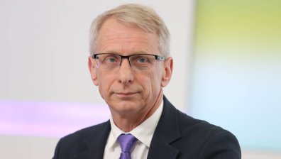 Денков обяви телефонен номер и имейл за сигнали за изборите