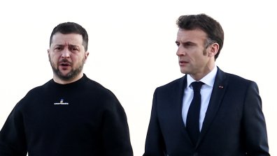 Зеленски: Макрон си губи времето, не можем да променим позицията на Русия