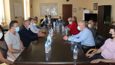 Кацаров и медиците от "Пирогов" се помириха, ревизират проверката в болницата