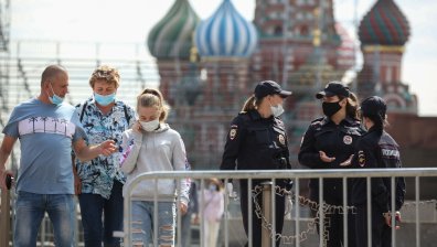 53% от младите руснаци искат да емигрират, бедността в страната се засилва