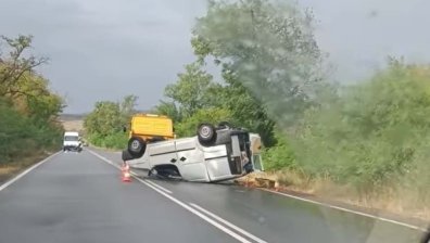 Шофьор самокатастрофира по таван край Стара Загора