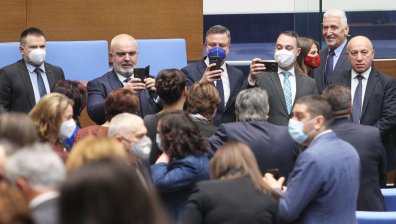 "АФИС": ГЕРБ води с 8% на БСП, Трифонов държи третото място пред ДПС