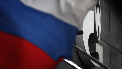 Евродепутати с призив за разследване на "Газпром" заради цените на газа