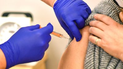 Трета ваксина влиза в битката срещу Ковид-19 в САЩ (ОБЗОР)