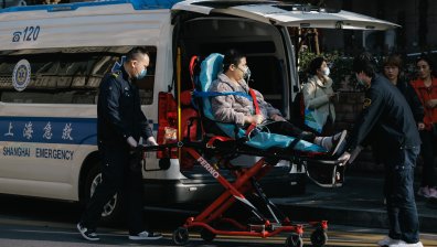 20 души загинаха при пожар в старчески дом в Китай