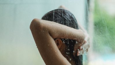 За красива и здрава коса: Домашен шампоан с кокосово мляко