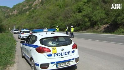Повдигнаха обвинения на арестуваните инспектори в ДАИ - Благоевград