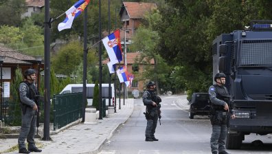 САЩ към Сърбия: Изтеглете войските си от границата с Косово