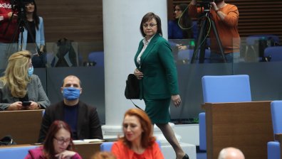 Нинова: Няма да участваме във втория и третия мандат, изходът е в избори