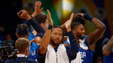 САЩ разгромиха Италия и са на 1/2 финал на Световното по баскетбол