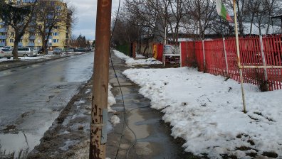 След инцидента в София: Множество сигнали в Helpbook за опасни кабели 