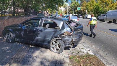 Загинал и 20 ранени при катастрофи в страната