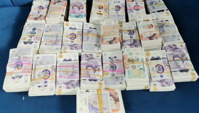 Митничари хванаха недекларирана валута за близо 680 000 лв.