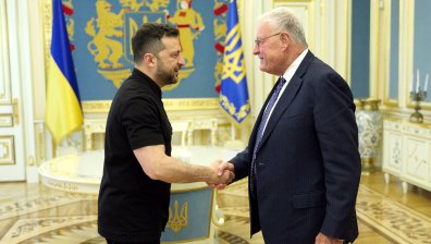 Володимир Зеленски и Кийт Келог обсъдиха натиска върху Русия за край на войната