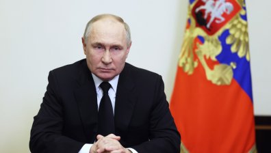 Анализатори: Путин ще избере удобен наратив за атентата в Москва