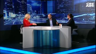Политолози: Манолова и Трифонов демонстрират топли отношения от доста време
