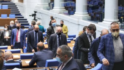 НС отхвърли ветото на Радев върху Закона за ДДС