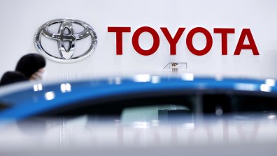 Toyota с подробности за първия си масов електромобил, който ще конкурира Tesla
