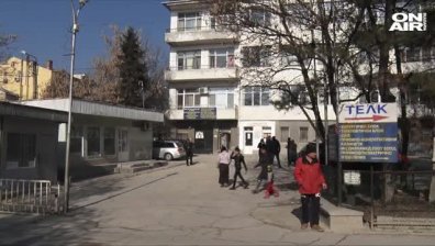 Лекари от спешното в Ямбол излязоха на протест