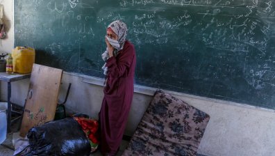 Израелски удар по училище в Газа уби служители на ООН