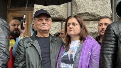ДПС на Ахмед Доган напуска управлението: Корупцията процъфтява