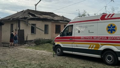 Седем ранени, сред тях бебе на месец, при руска атака срещу Днепър (+СНИМКИ)