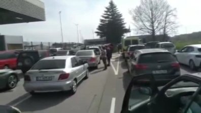 Натоварен трафик по пътищата на страната и на граничните пунктове