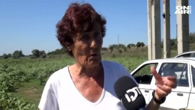 Екокатастрофа в Ямбол - р. Тунджа се покри с бяла пяна