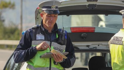 МВР провери над 12 000 автомобила, глоби хиляди опасни шофьори