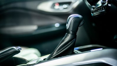 Затръшването на вратата е забранено - най-странните правила за шофиране в Европа