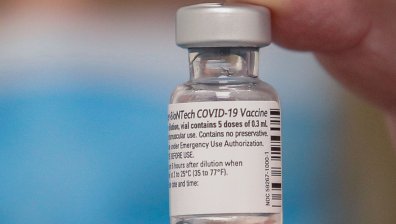 ЕК ще поръча допълнително 100 млн. дози от ваксината на Pfizer/BioNTech