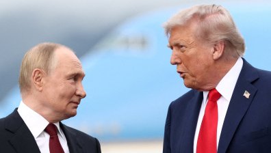 Тръмп и Путин обсъждали час и половина по телефона края на войната в Украйна